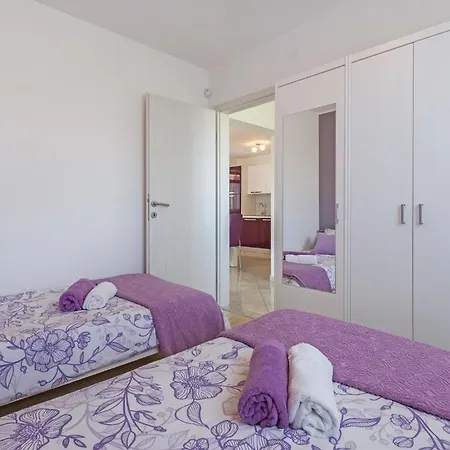 Nyaraló Cozy In Pula With Wifi