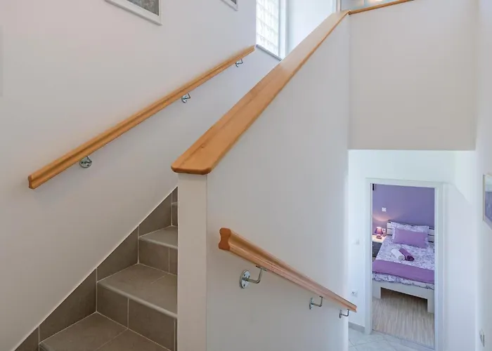 Cozy In With Wifi Pula